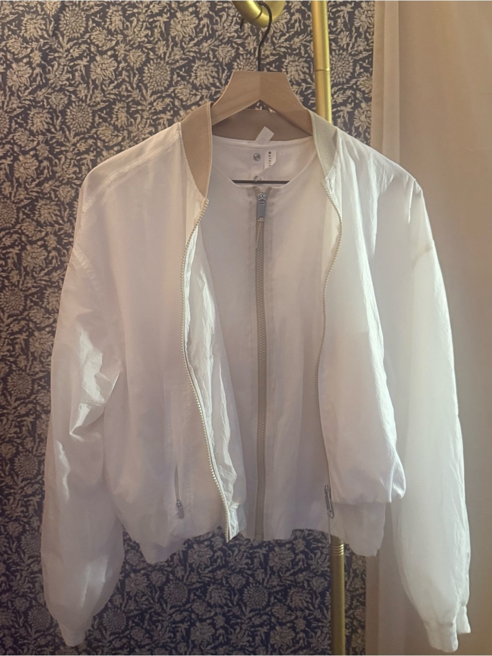 Athleta White 2-Piece Jacket & Zip Vest Set Size S